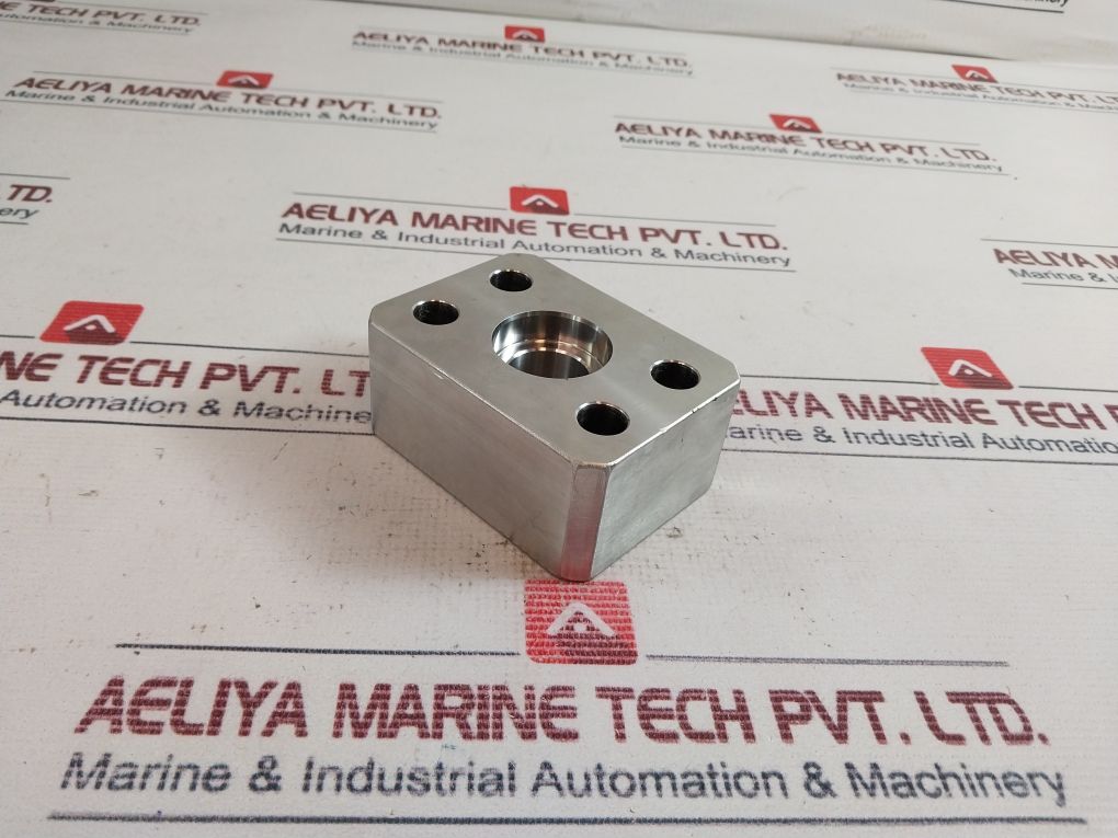 Cameron 2725422-01 Square Flange Yq91098Za