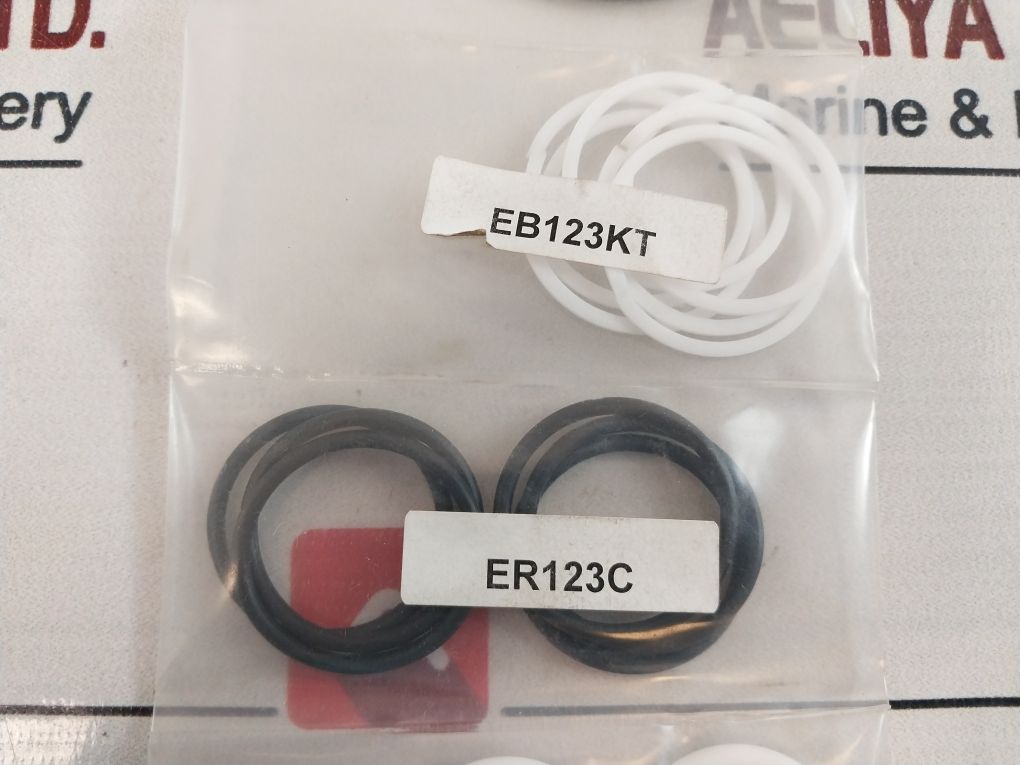 Cameron 2786056-07-99 1 In Stackable Shuttle Valve Repair Kit Sh1101-1Rk Rev. B