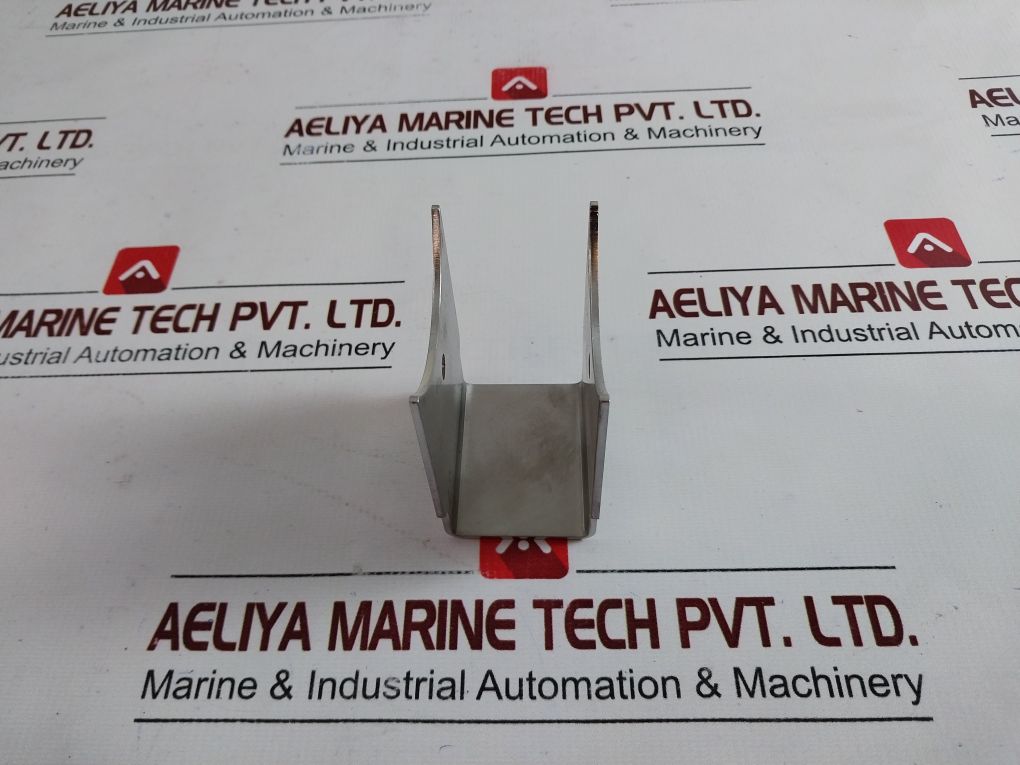 Cameron 631764-01 Retaining Plate 4504095217-1