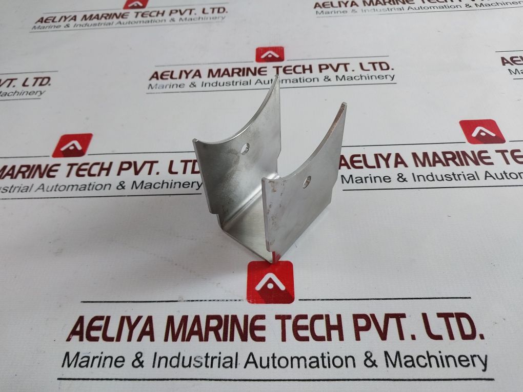 Cameron 631764-01 Retaining Plate 4504095217-1