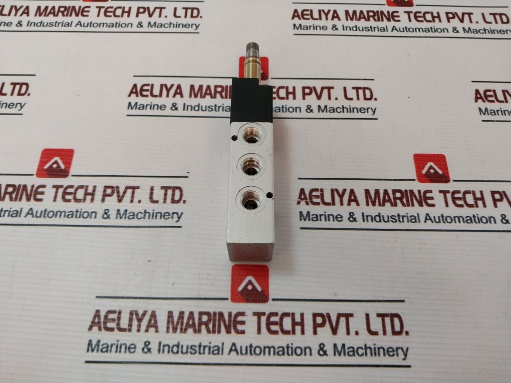 Camozzi 358-015-02 Single Solenoid Valve 10 Bar