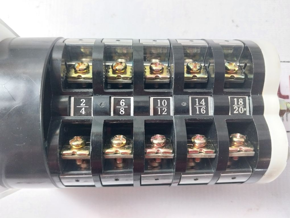 Cansen Lw95-a6281/5 Universal Transfer Switch 16A 500V