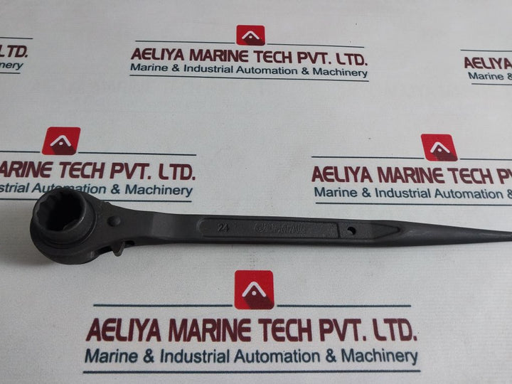 Capital Sharp End Ratchet Wrench Double Socket