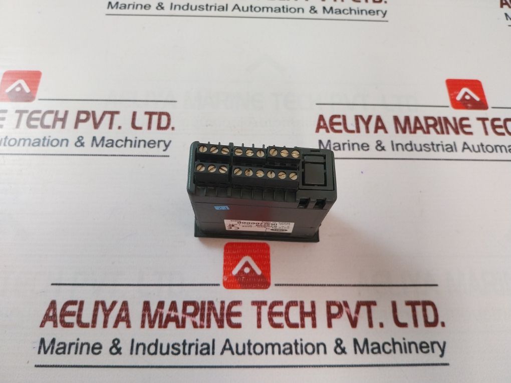 Carel Ir32Z00000 Temperature Controller 12-24V