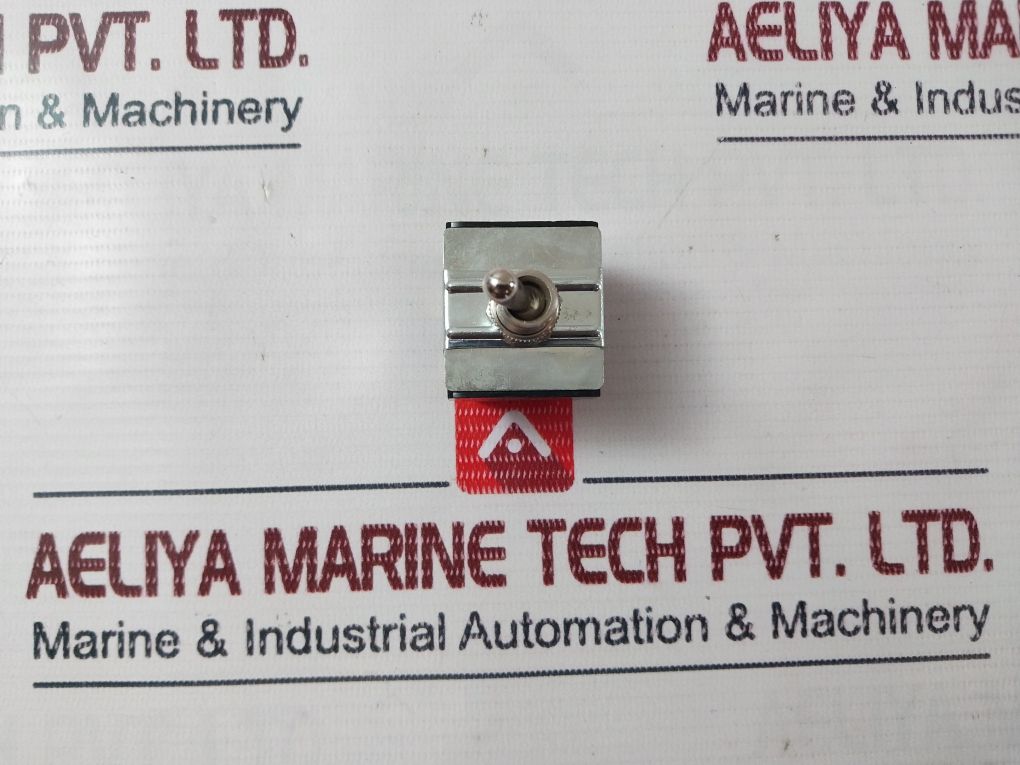 Lot Of 2X Carling 27682 Toggle Switch 10A/250Vac, 15A/125Vac