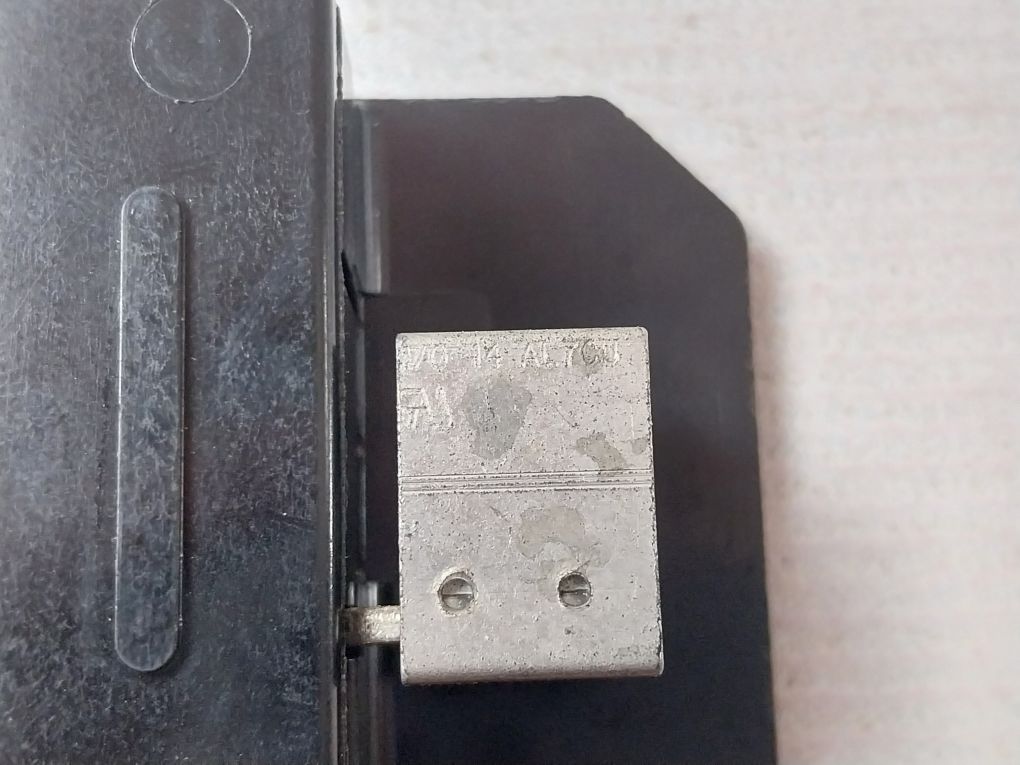 Carling Ea1-x0-01-919-32C-dc Circuit Breaker 1 Pole Unit