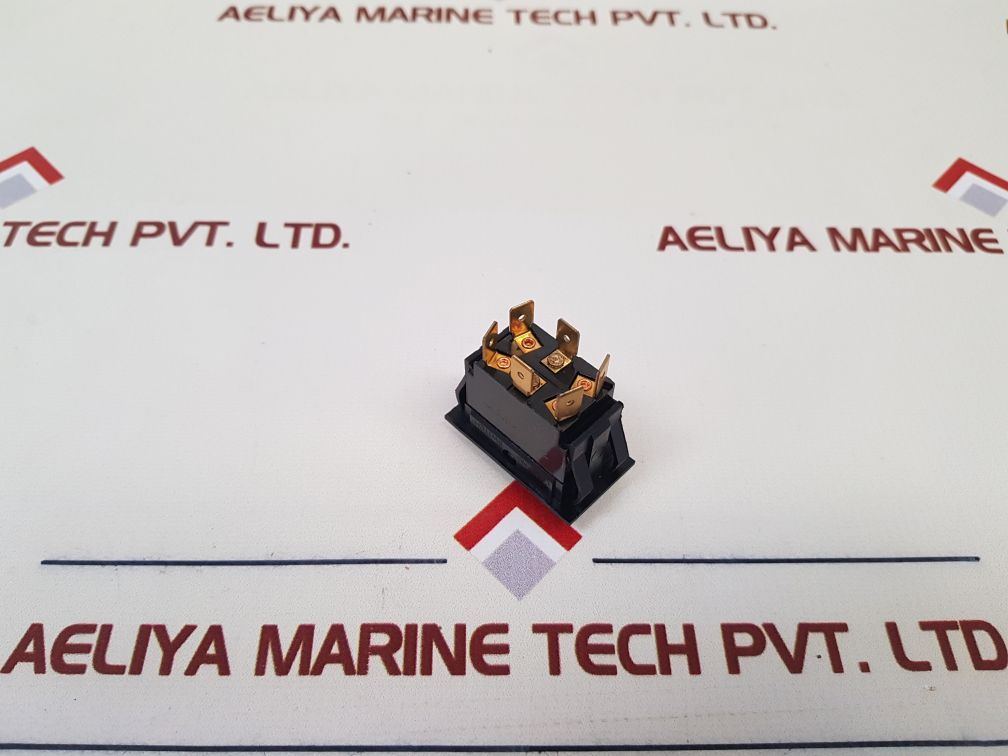 Carling Technologies 3/4Hp 125-250Vac Toggle Switch