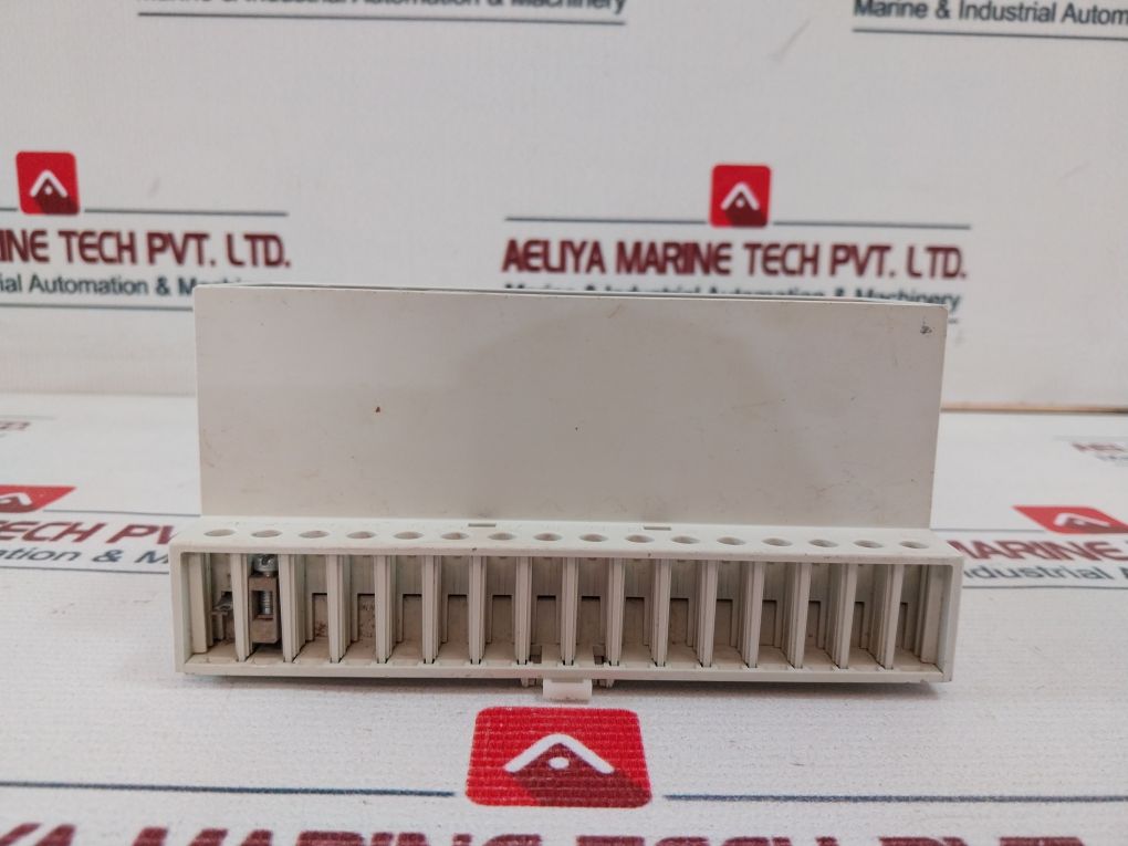 Carlo Gavazzi D 3892 0000 230 Dupline Repeater 230V~ 50/60Hz