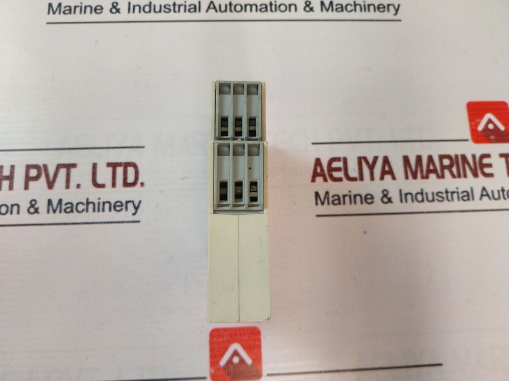 Carlo Gavazzi Dmc01C724 Multifunction Timer 24 Vdc 1,5W