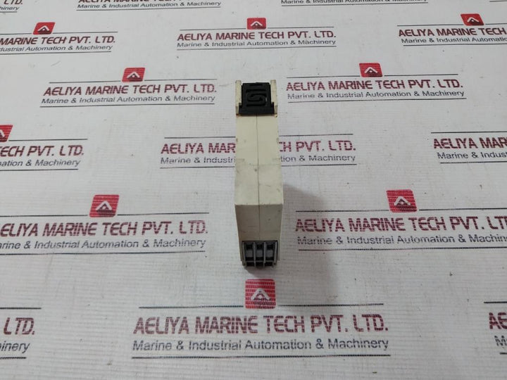 Carlo Gavazzi Dub01Cb4810V Voltage Level Relay Ip20 240V