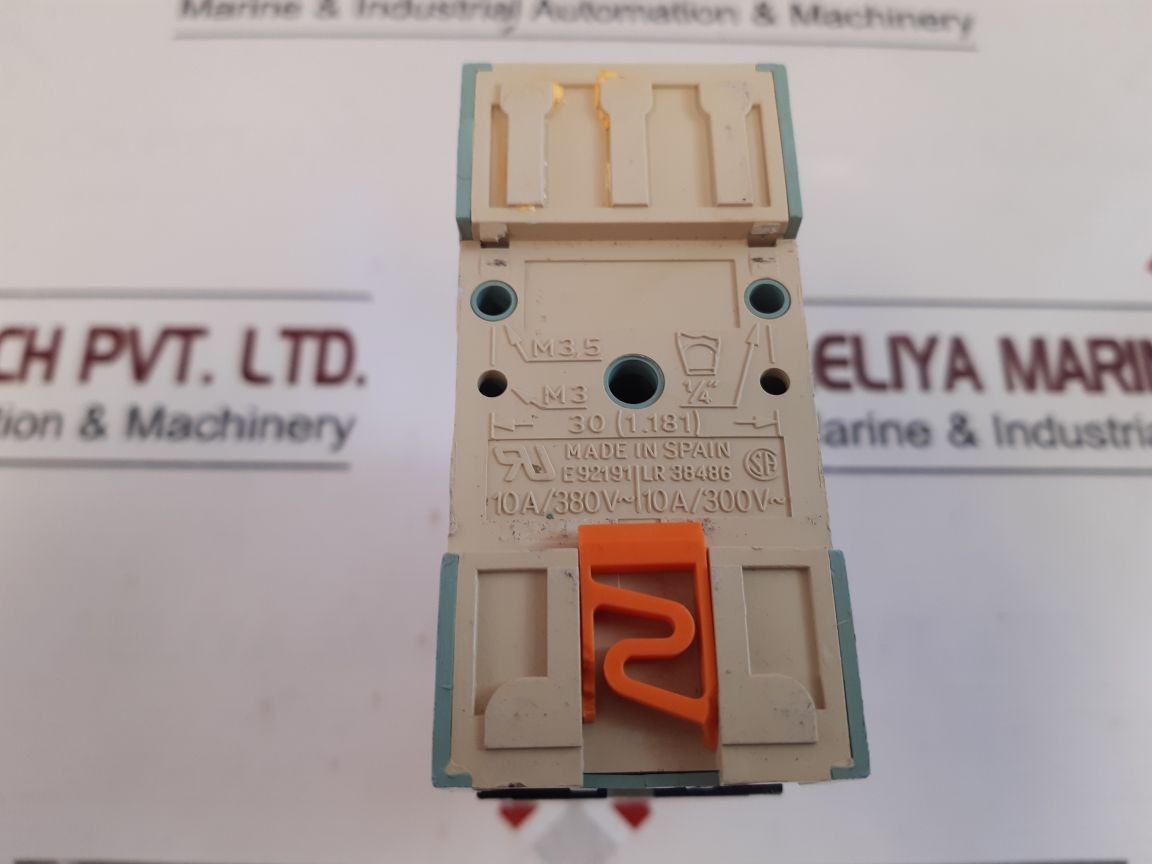 Carlo Gavazzi Pmb01Dm24 Multifunction Timer With Base