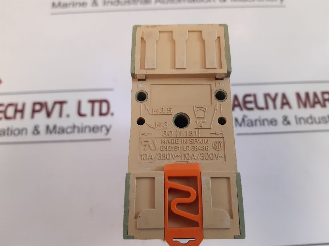 Carlo Gavazzi Pmc01D230 Multifunction Timer With Base