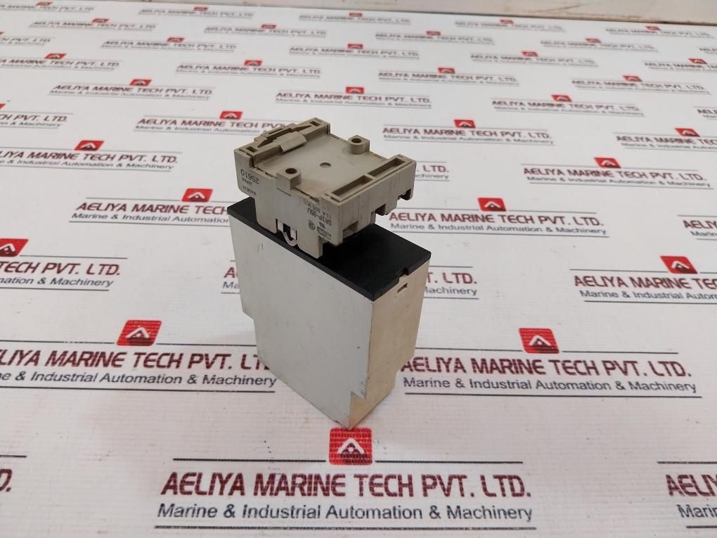 Carlo Gavazzi Pua01Cb23500V Voltage And Current Relay With Base 50-60Hz