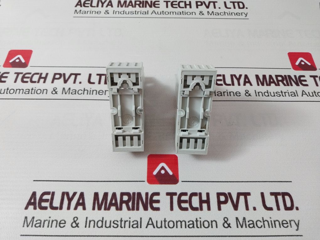Carlo Gavazzi Rmi A 4 5 Relay With Zmi4Na Socket