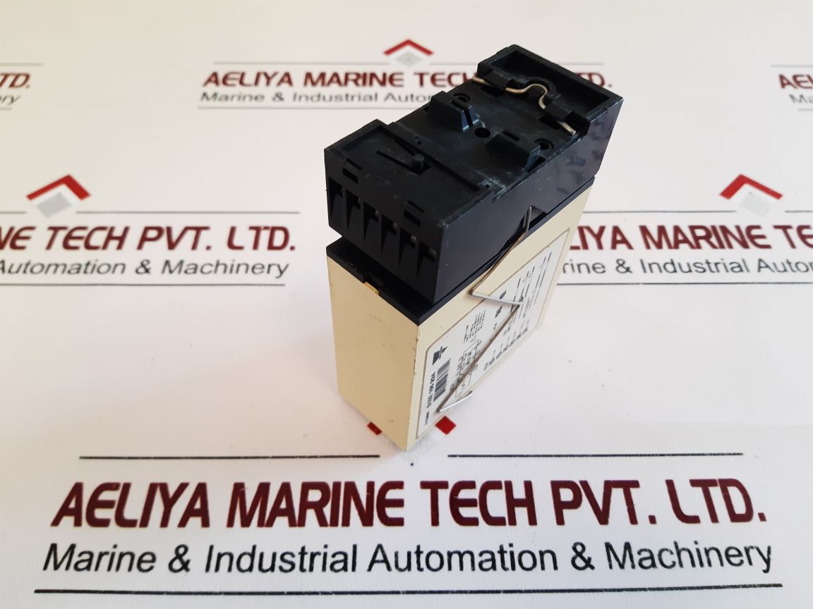 Carlo Gavazzi S102 166 924 Timer With Base