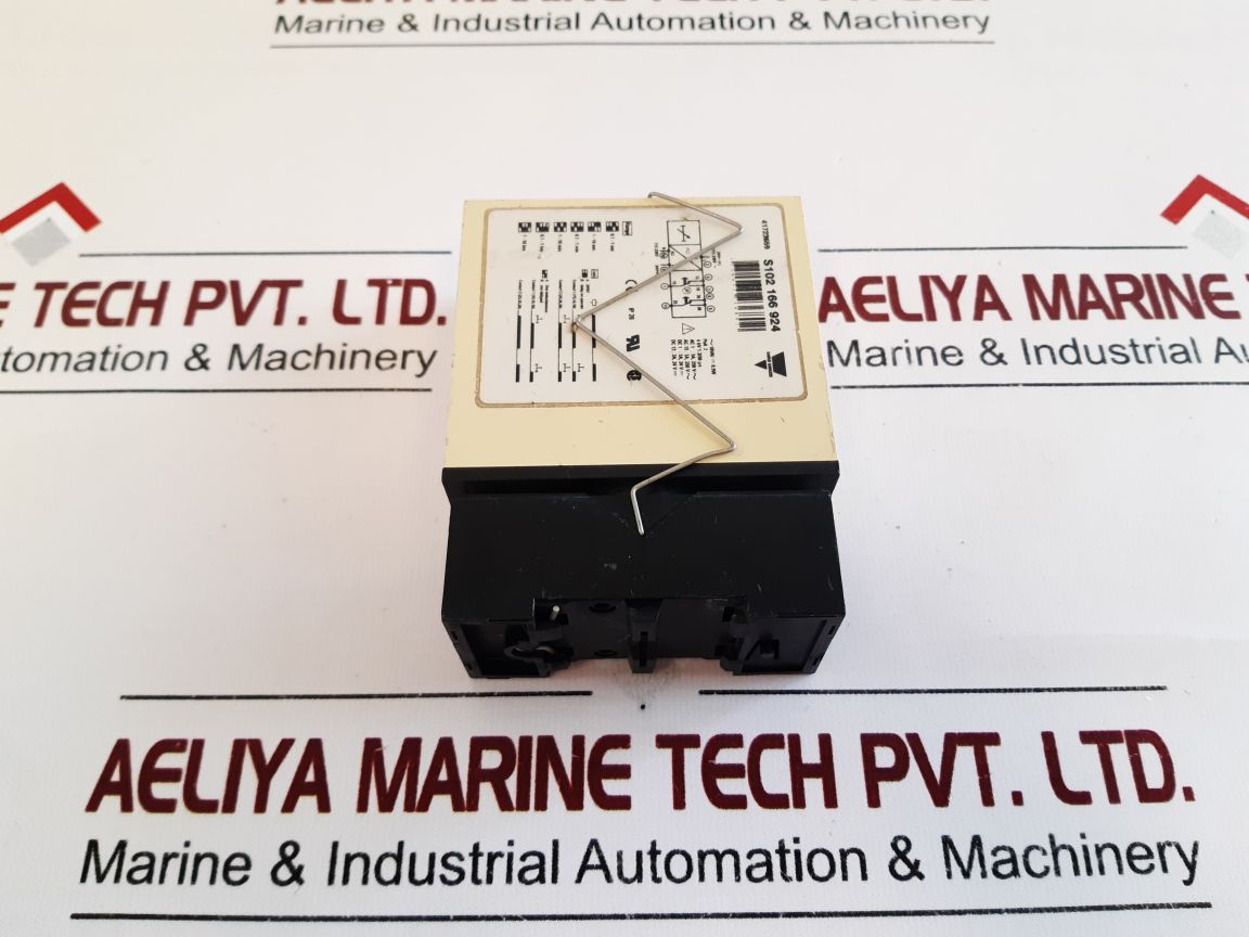 Carlo Gavazzi S102 166 924 Timer With Base