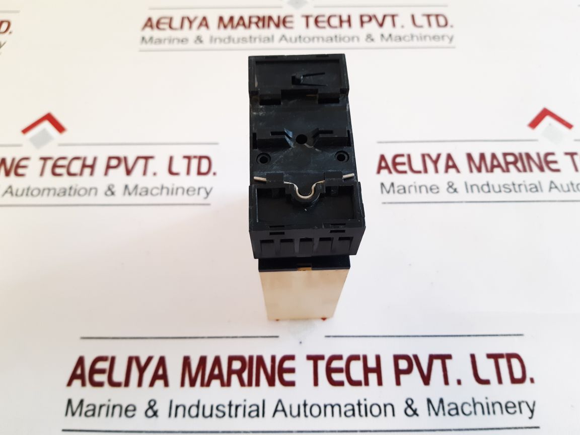 Carlo Gavazzi S102 166 924 Timer With Base