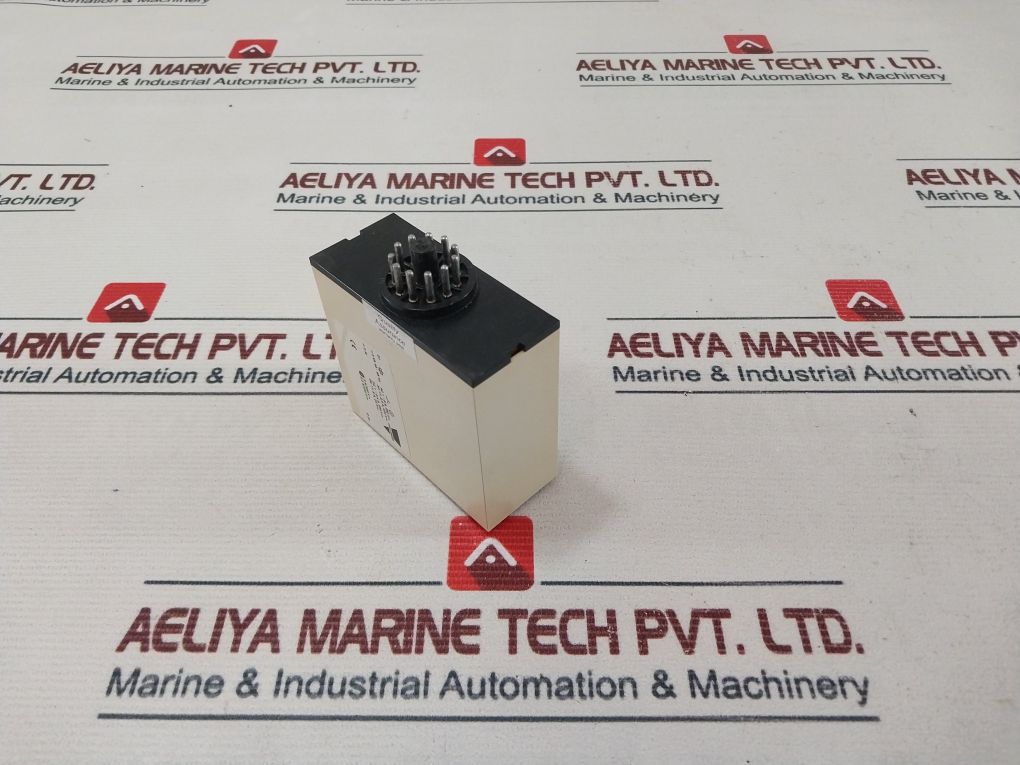 Carlo Gavazzi S 111 166 024 Plug-in Timer