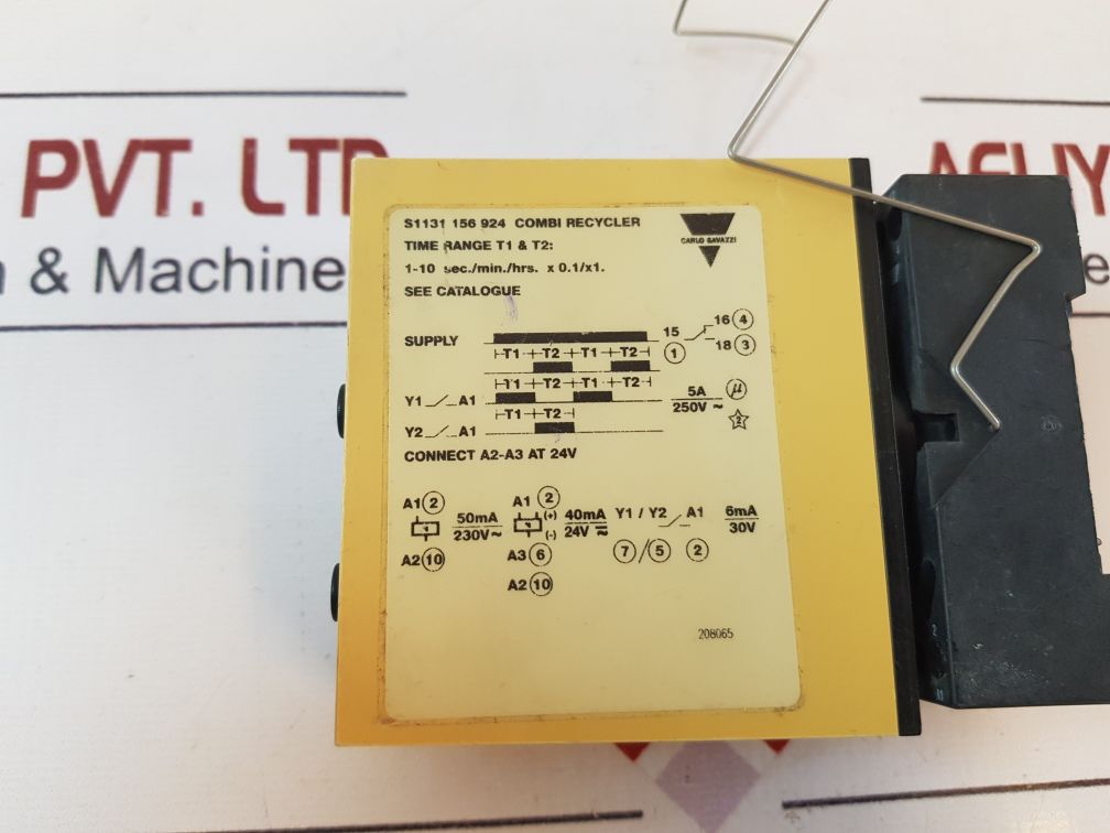 Carlo Gavazzi S 1131 156 924 Combi Timer With Base