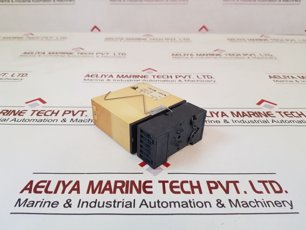 Carlo Gavazzi S 1131 156 924 Combi Timer With Base