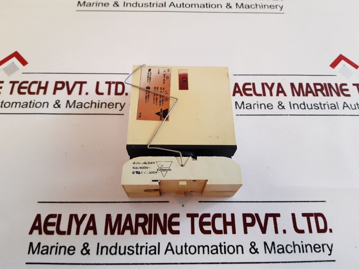 Carlo Gavazzi Sb 125 230 Delay On Release With Base