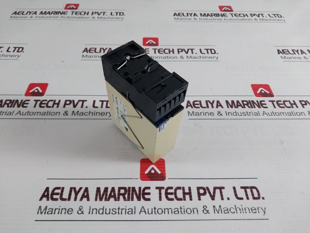 Carlo Gavazzi Sb 125 230 Delay On Release With Base