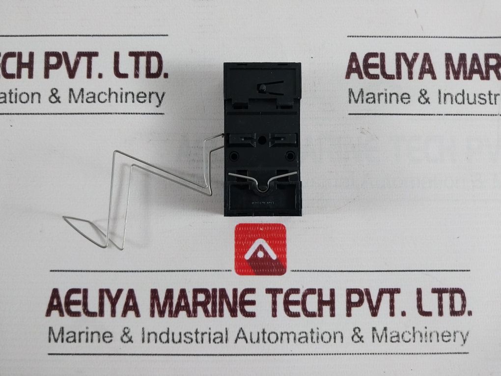 Carlo Gavazzi Sb 125 230 Delay On Release With Base