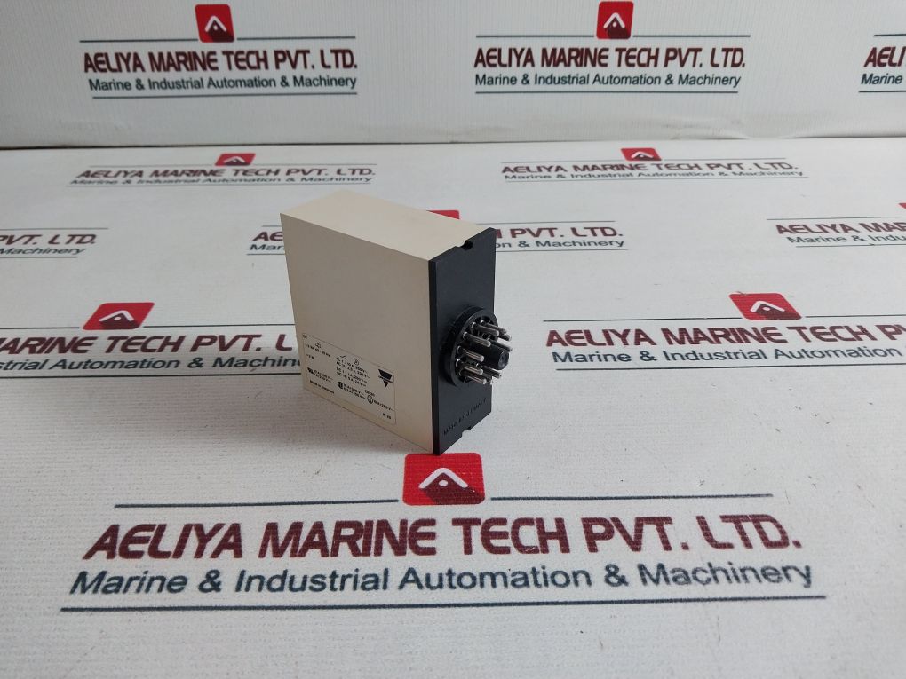 Carlo Gavazzi Sb 165 230 Interval Timer 230V 50/60Hz Ip 20