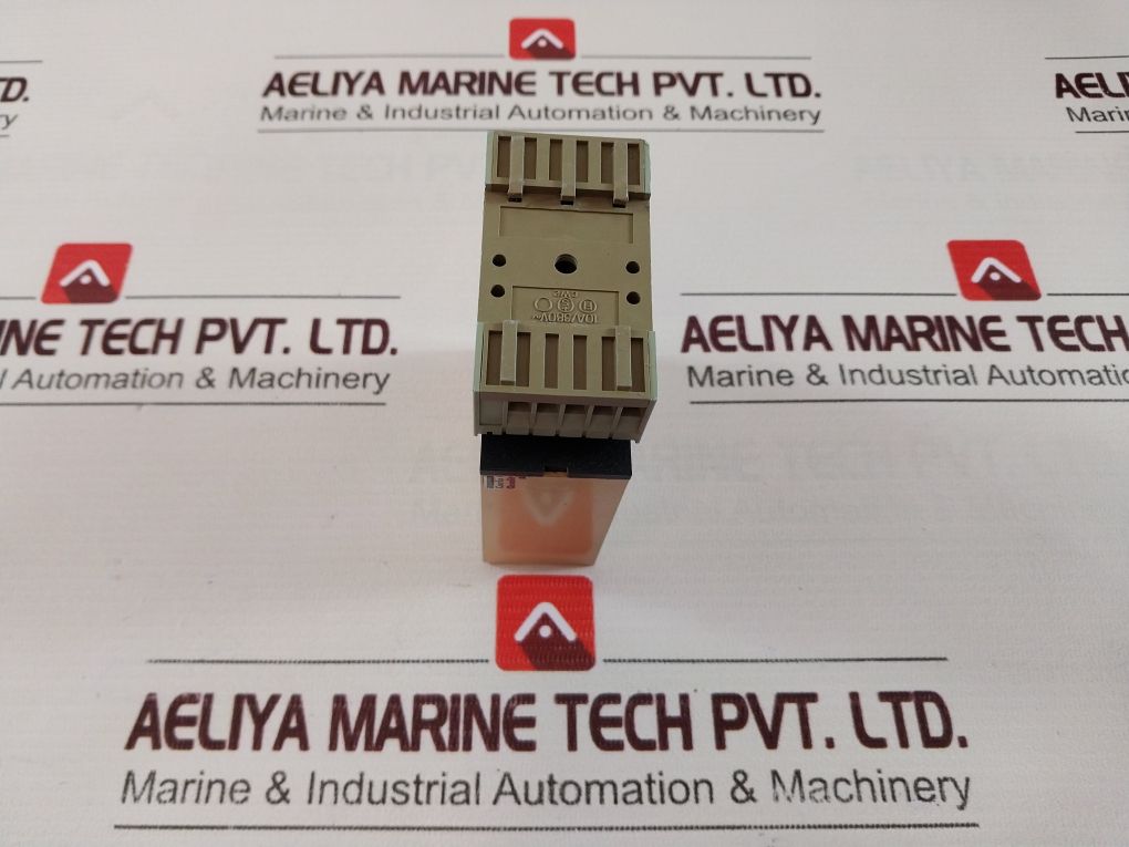 Carlo Gavazzi Sm 25 Voltage Level Relay 2-20V With Base