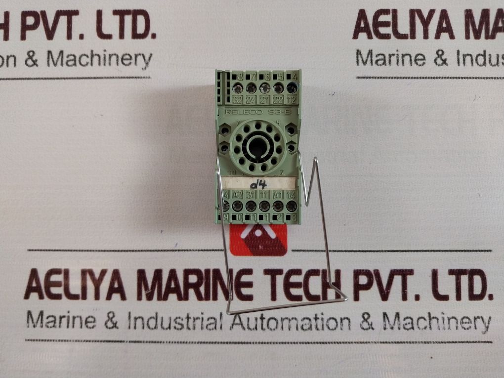 Carlo Gavazzi Sm 25 Voltage Level Relay 2-20V With Base