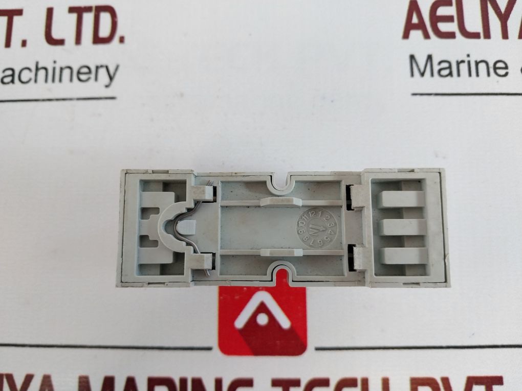 Carlo Gavazzi Zmi4Na