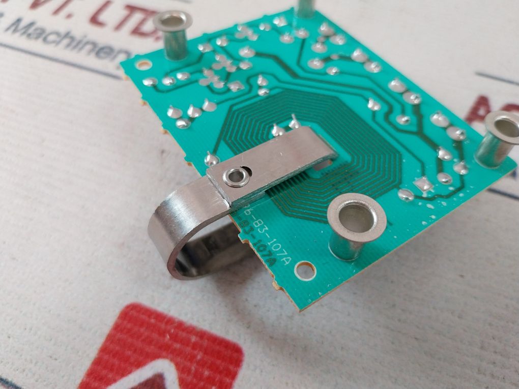 Carrier 296-83-107A Control Board 94V-0