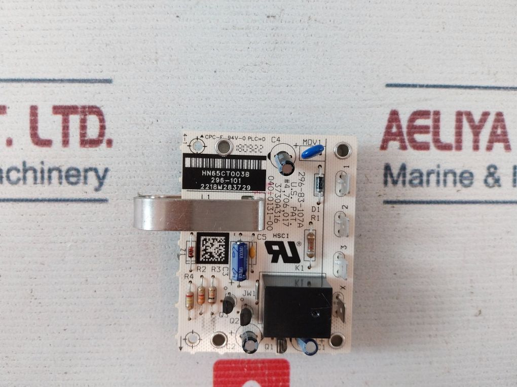 Carrier 296-83-107A Control Board 94V-0