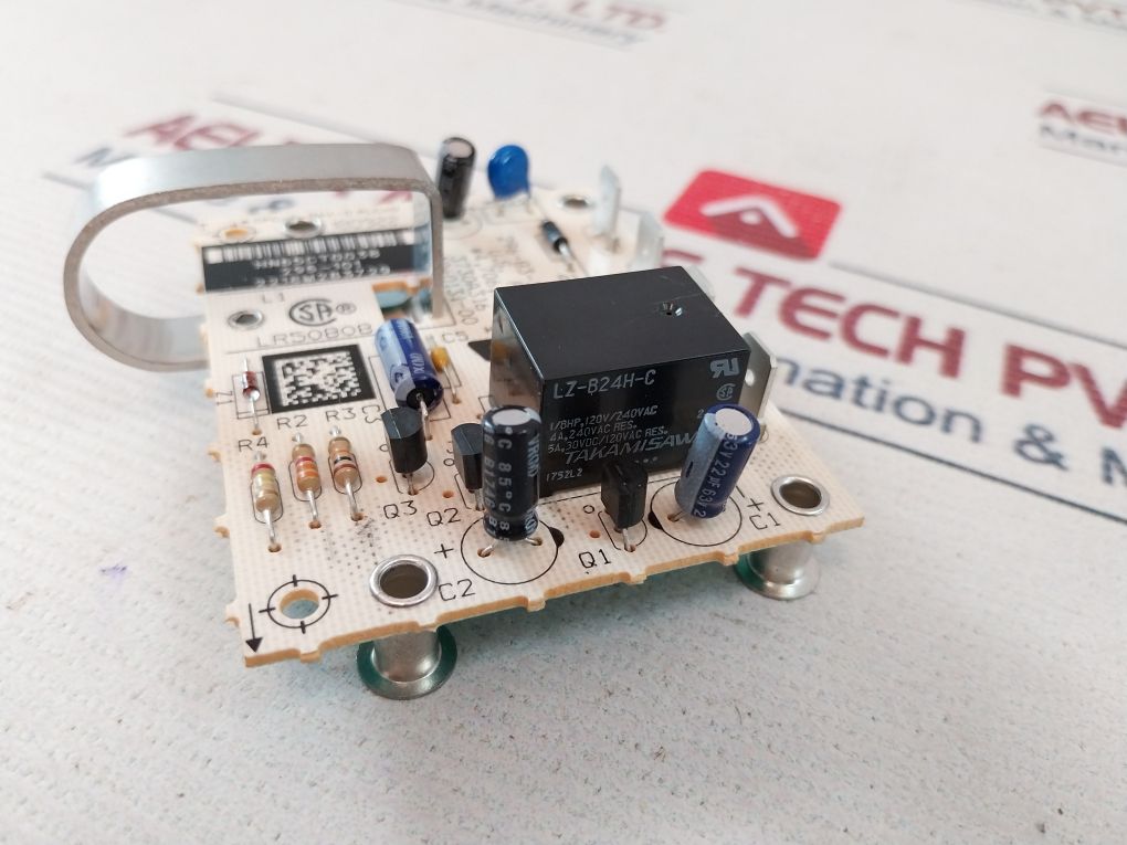 Carrier 296-83-107A Control Board 94V-0