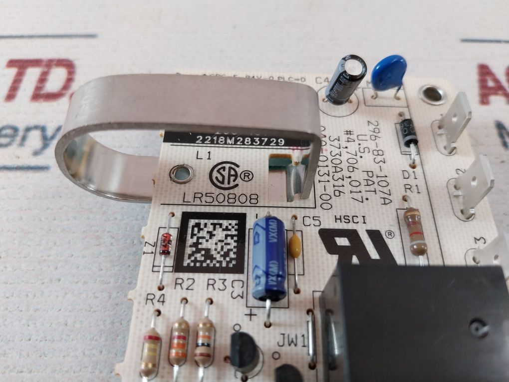 Carrier 296-83-107A Control Board 94V-0