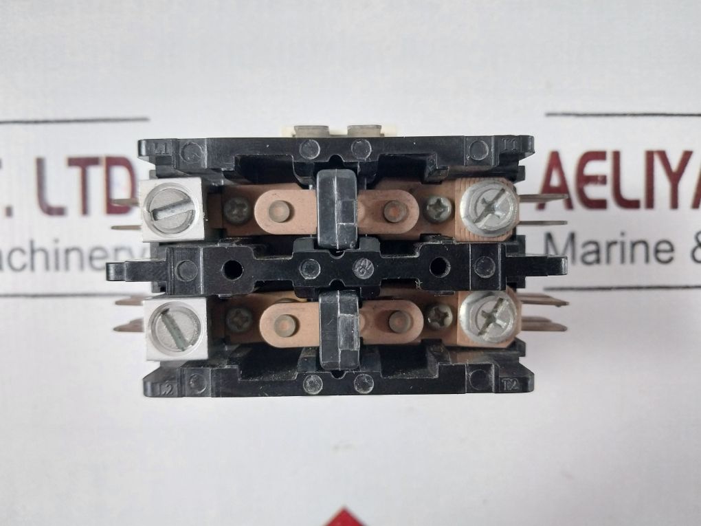 Carrier Hn52Tc024 Contactor