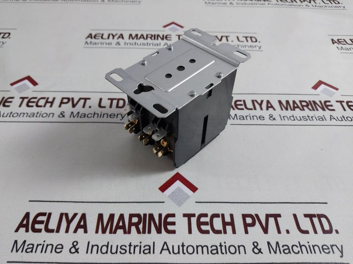 Carrier Hn53Cc024 Contactor 24Vac 50/60Hz