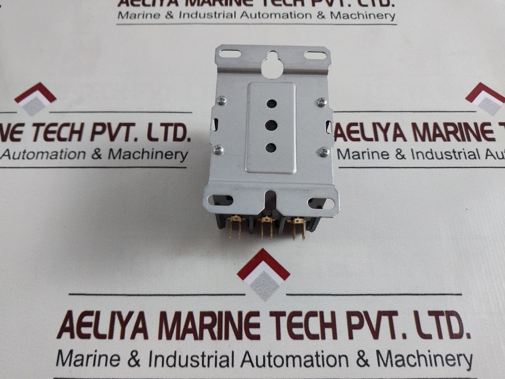 Carrier Hn53Cc024 Contactor 24Vac 50/60Hz