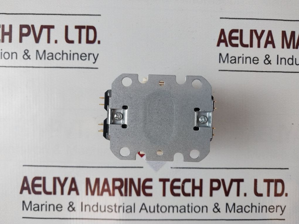 Carrier Hn52Tc024 Contactor Hccy2Xq02Ag103 Coil 24Vac 50/60 Hz