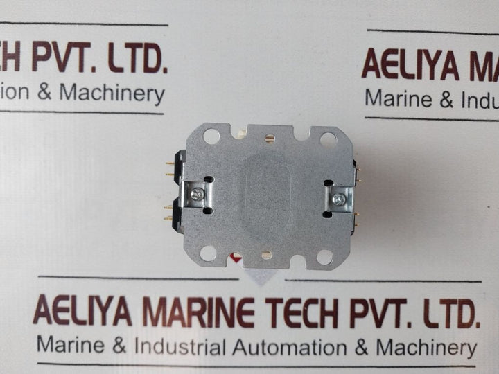 Carrier Hn52Tc024 Contactor Hccy2Xq02Ag103 Coil 24Vac 50/60 Hz