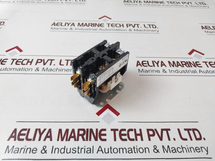 Carrier Hn52Tc024 Contactor Hccy2Xq02Ag103 Coil 24Vac 50/60 Hz