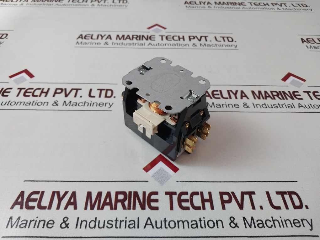 Carrier Hn52Tc024 Contactor Hccy2Xq02Ag103 Coil 24Vac 50/60 Hz