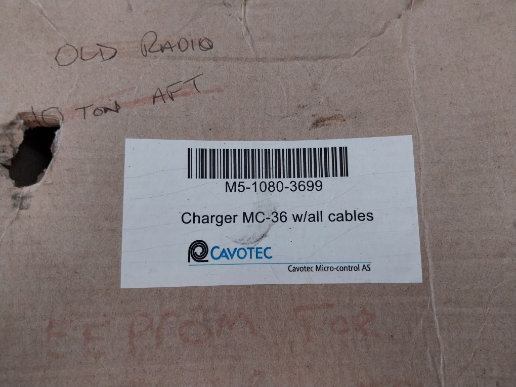 Cavotec M5-1080-3600 Charger(Without Battery) Set