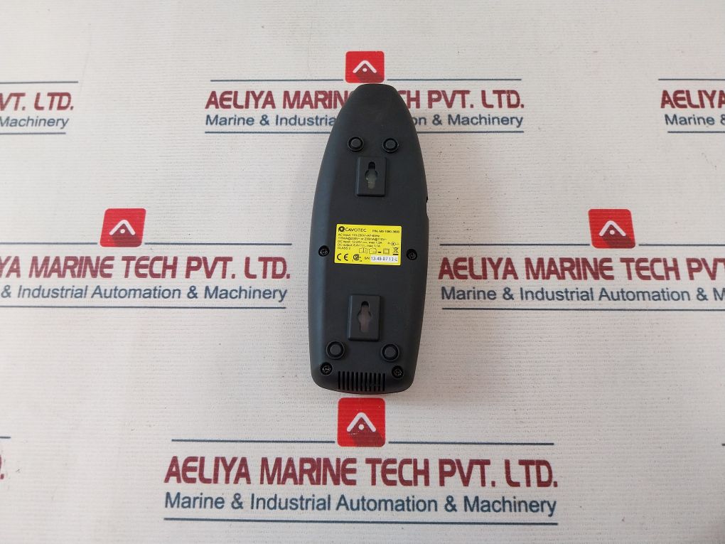 Cavotec M5-1080-3600 Charger(Without Battery) Set