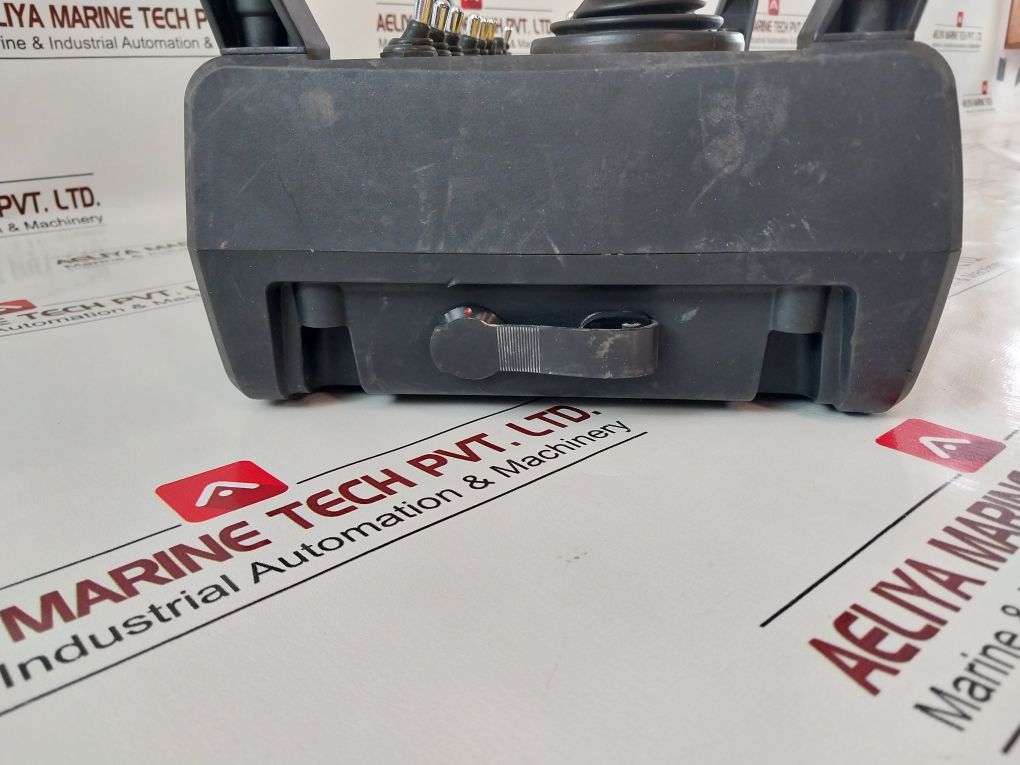 Cavotec Mc 3300 Ex Remote Control Mc-ex-cd-pll-434