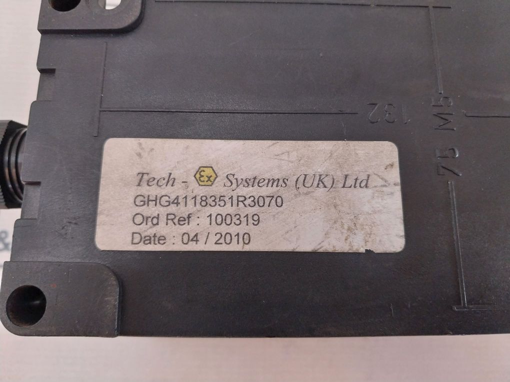 Ceag Ghg41 Start Stop Push Button Station With Green Lens Over Pilot Light