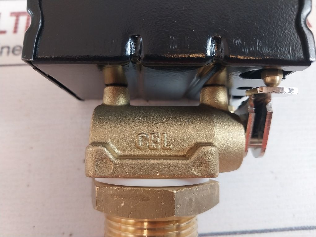 Cel 3010001 Level Regulator