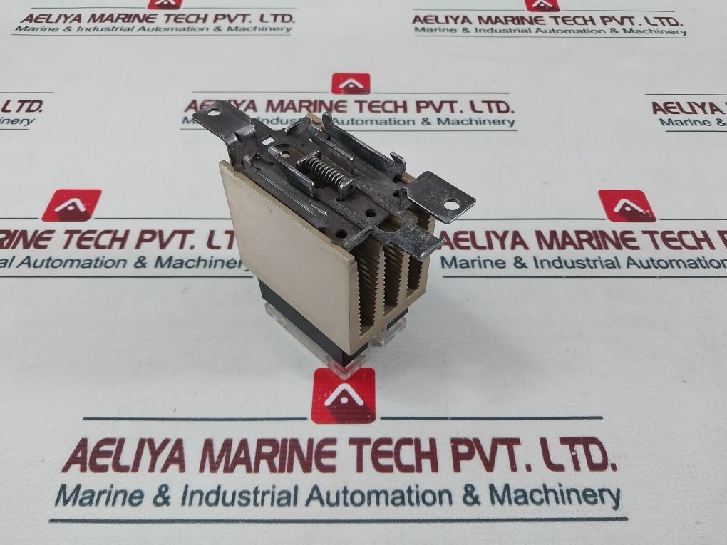 Celduc Sc955100 Solid State Relay 5-30Vdc