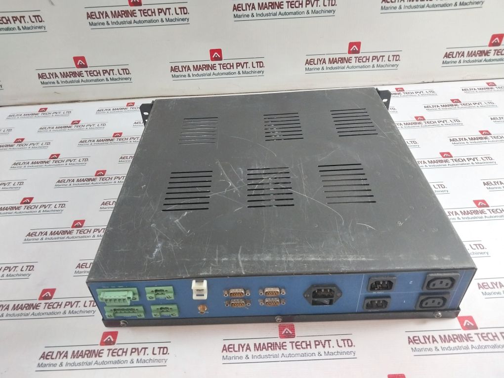 Cellatsea Hub 12V Converter 220V In/Out