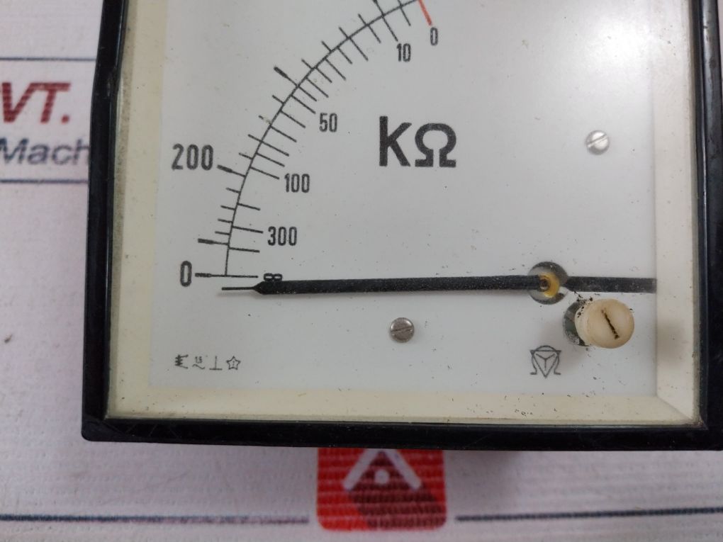 Celsa 0-600V Volt Meter
